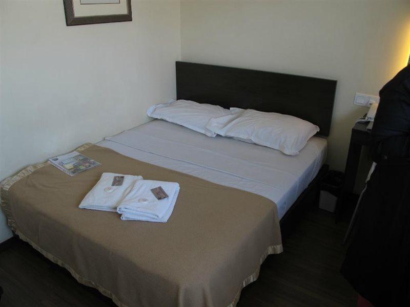 Hotel So