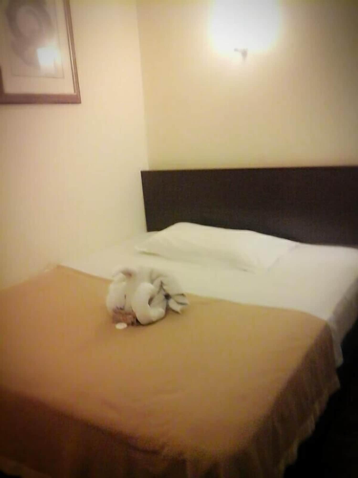 So Hotel